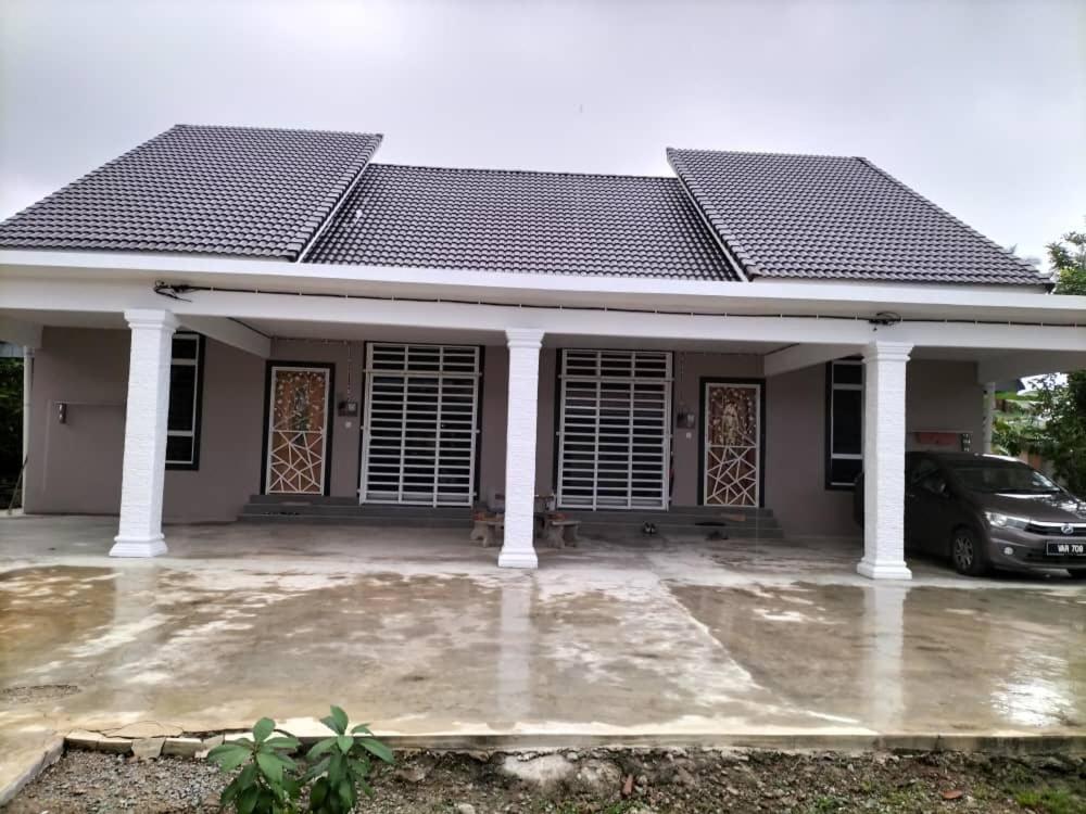 Wipah In Kampung Lundang, *